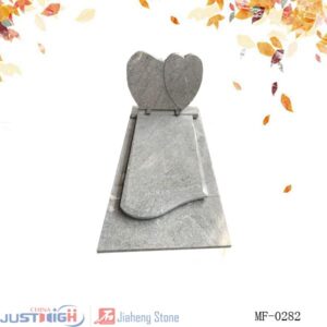 Pierre Tombale classique avec coeur en G603