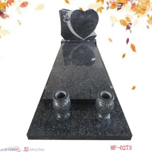 pierre tombale moderne avec gravure forme coeur