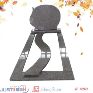 pierre tombale classique ouvert