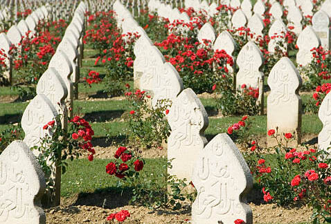 Can a husband put his wife in grave in Islam2